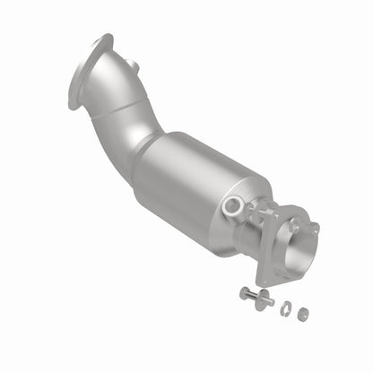 MagnaFlow 2015 M3 3 Underbody Direct Fit Converter