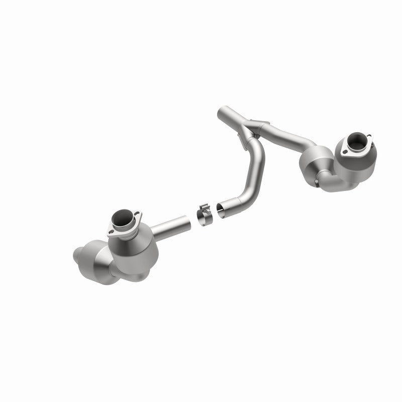 MagnaFlow Direct Fit Catalytic Converter 07-09 Jeep Wrangler 3.8L
