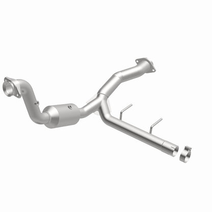 MagnaFlow Direct Fit Catalytic Converter 15-17 Ford F150 V6 2.7L OEM Underbody