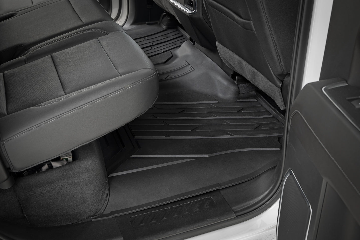 Flex-Fit Floor Mats | FR & RR | FR Bucket | Crew | Chevy/GMC 1500/2500HD/3500HD (19-26)