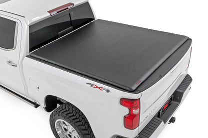 Soft Roll Up Bed Cover | 5'10" Bed | Chevy/GMC Sierra 1500 (19-26)/Silverado 1500 (19-26) 