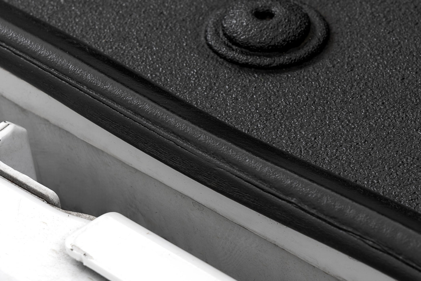 Tailgate Seal Kit | Waterproof & Dustproof Protection | Universal Fitment