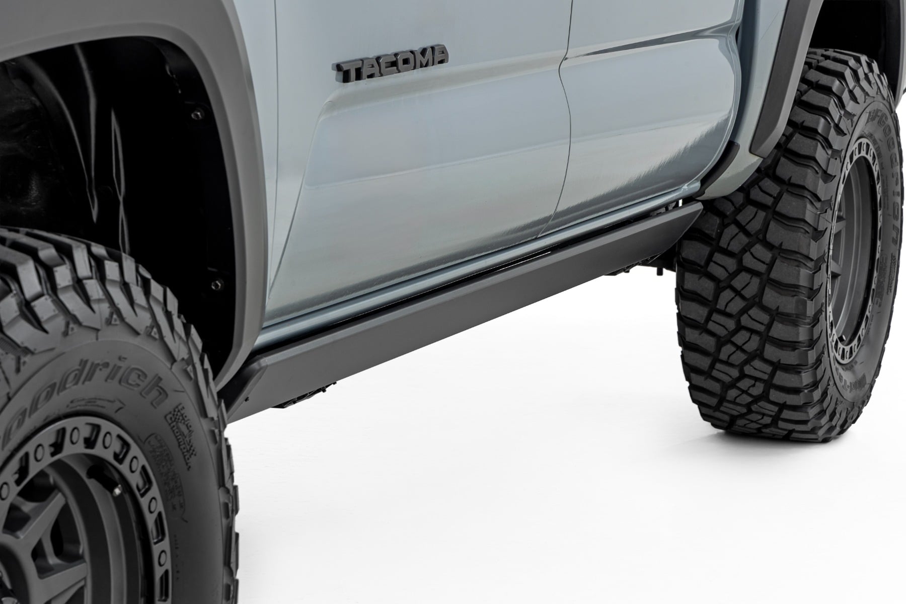 Power Running Boards | Double Cab | Toyota Tacoma 2WD/4WD (2005-2023)