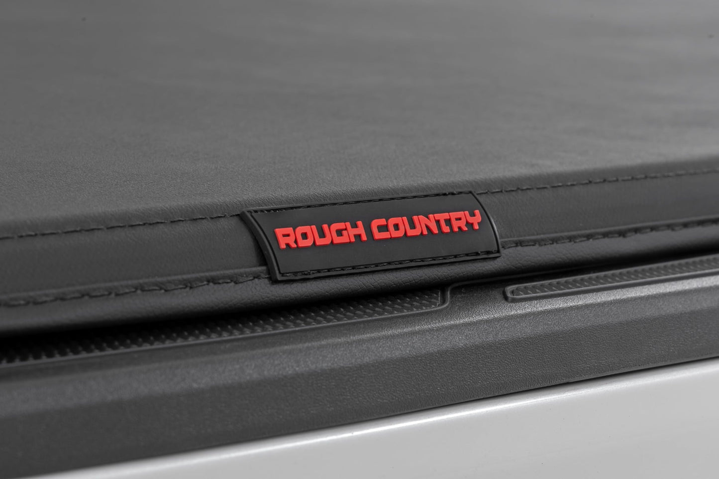 Soft Tri-Fold Bed Cover | 5' Bed | Dbl Cab | Toyota Tacoma 2WD/4WD (24-26)