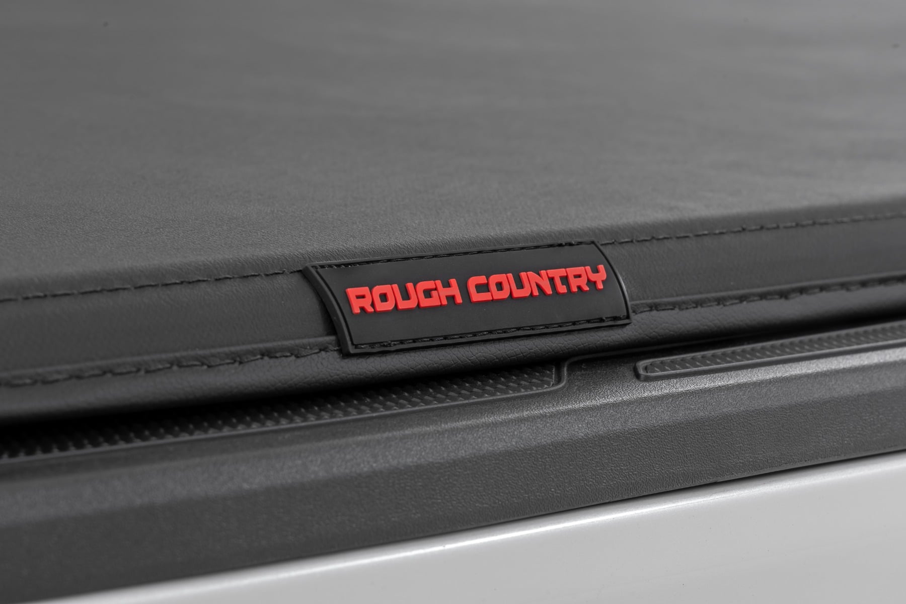 Soft Tri-Fold Bed Cover | 5' Bed | Dbl Cab | Toyota Tacoma 2WD/4WD (24-26)