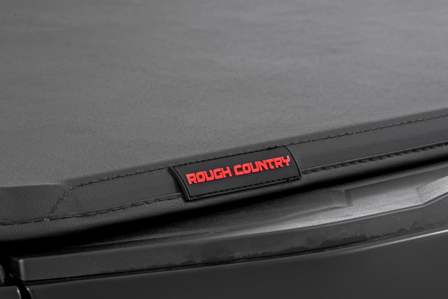 Soft Tri-Fold Bed Cover | 5' Bed | Chevy/GMC Canyon/Colorado 2WD/4WD (23-26)