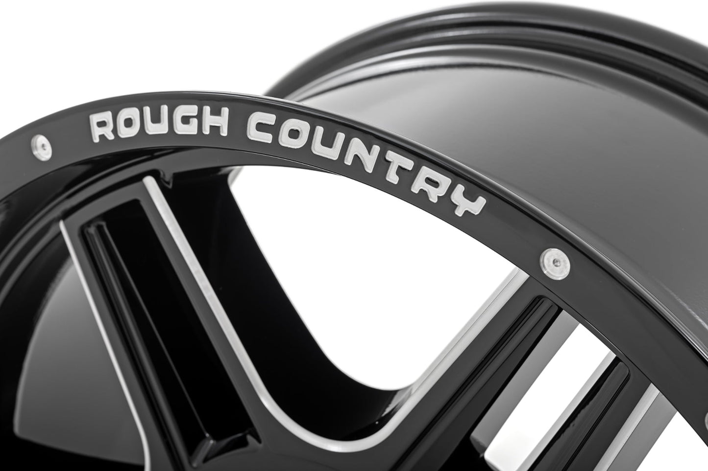 Rough Country 92 Series Wheel | Machined One-Piece | Gloss Black | 18x9 | 5x5 | +0mm