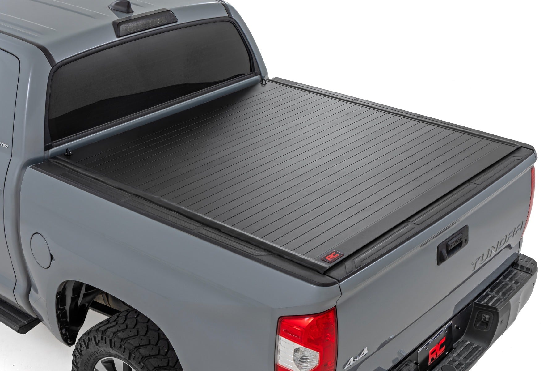Hard Roll Up Bed Cover | 5'7" Bed | Toyota Tundra 2WD/4WD (2007-2021)
