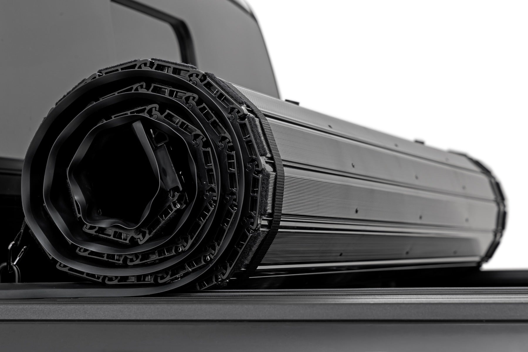 Hard Roll Up Bed Cover | 6'10" Bed | Ford F-250/F-350 Super Duty (17-26)
