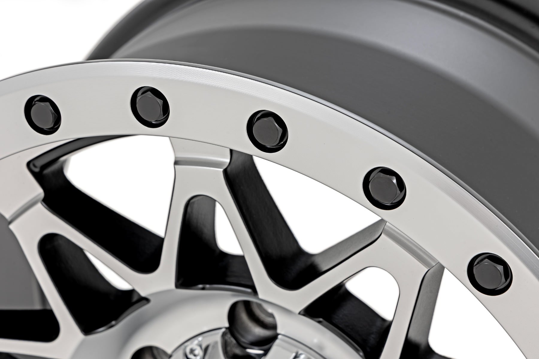 Rough Country 78 Series Wheel | Simulated Beadlock | Full Machine | 17x8.5 | 6x5.5 | +0mm