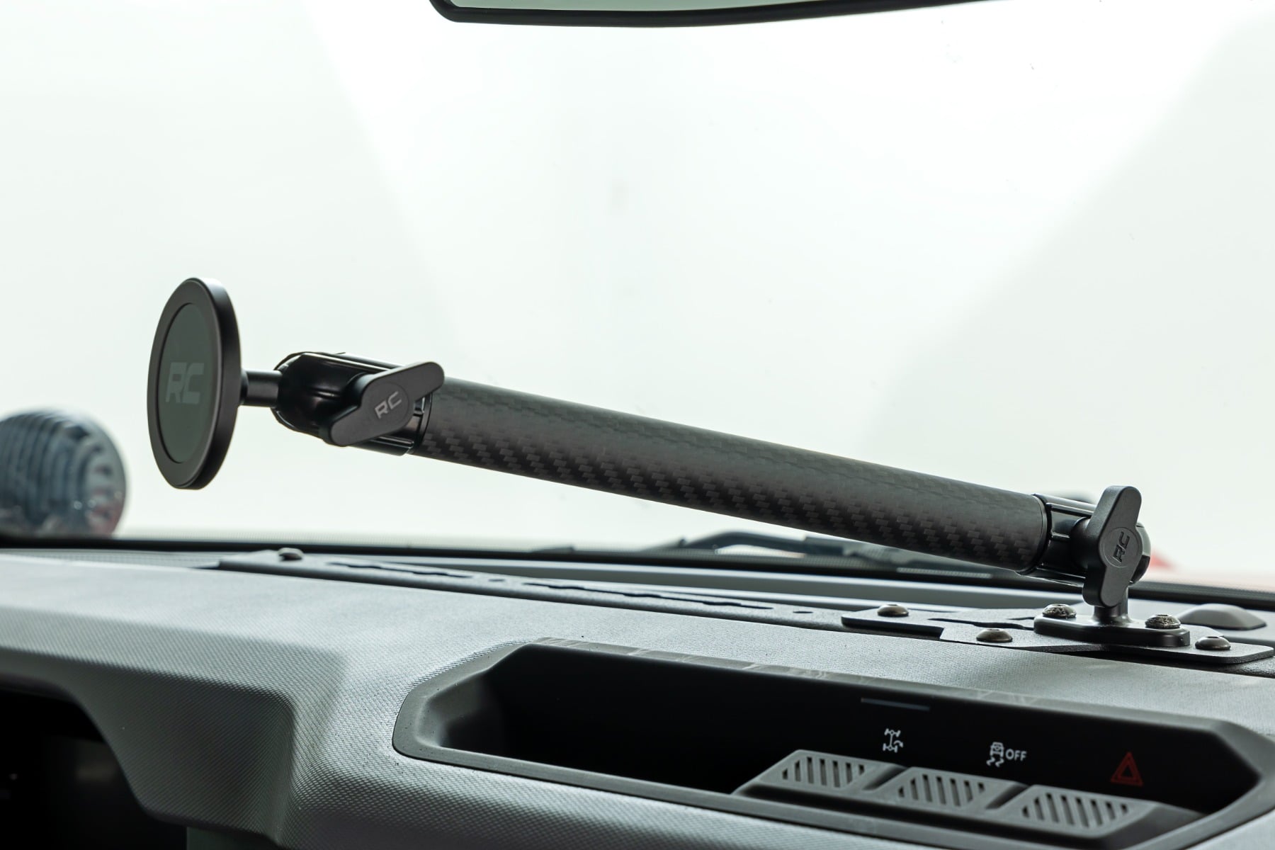 Dash Mount | 8" Mag Safe Mount | Ford Bronco 4WD (2021-2026)