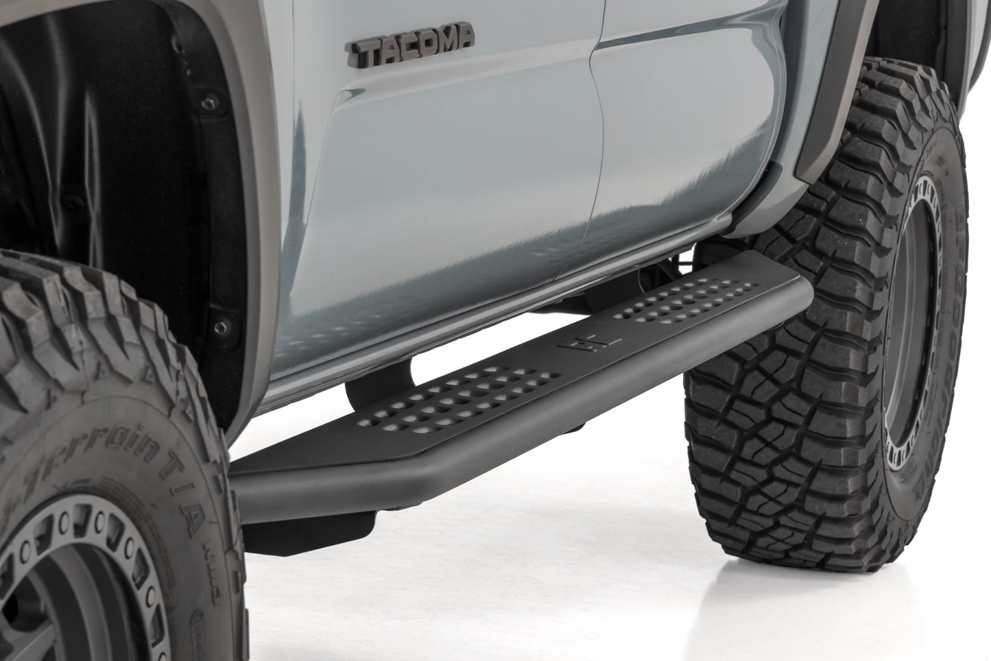 OV2 Running Boards | Side Step Bars | Crew Cab | Toyota Tacoma 2WD/4WD (16-23)
