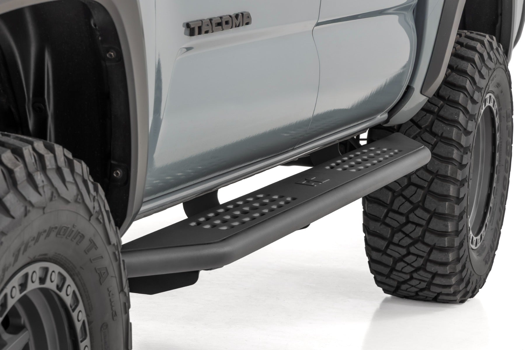 OV2 Running Boards | Side Step Bars | Crew Cab | Toyota Tacoma 2WD/4WD (16-23)