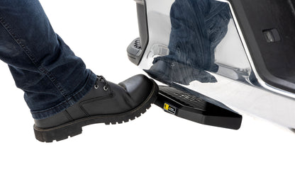 Retractable Bed Step | Manual Pull | Chevy/GMC 2500HD/3500HD (20-26)