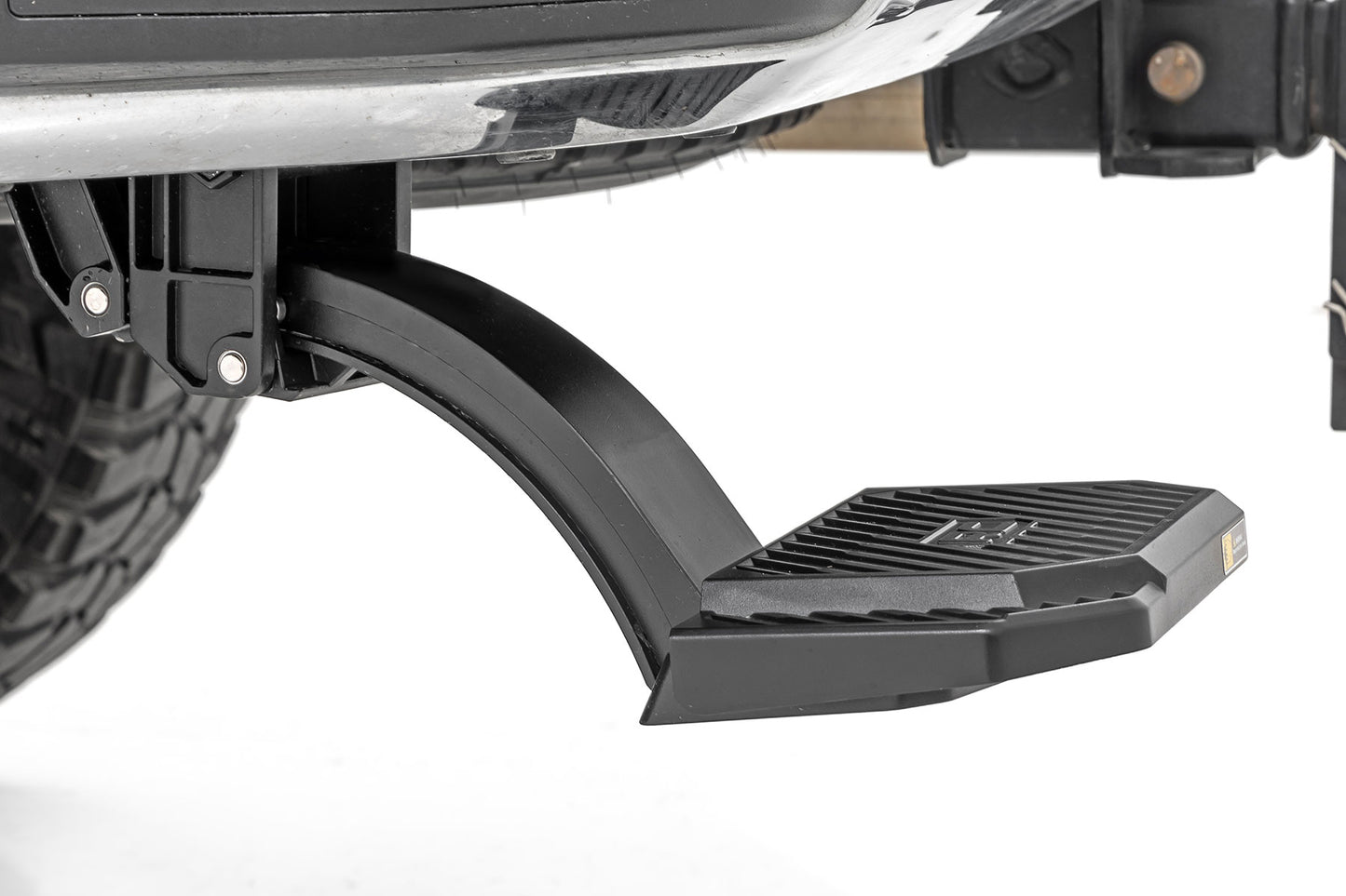 Retractable Bed Step | Manual Pull | Chevy/GMC 2500HD/3500HD (20-26)