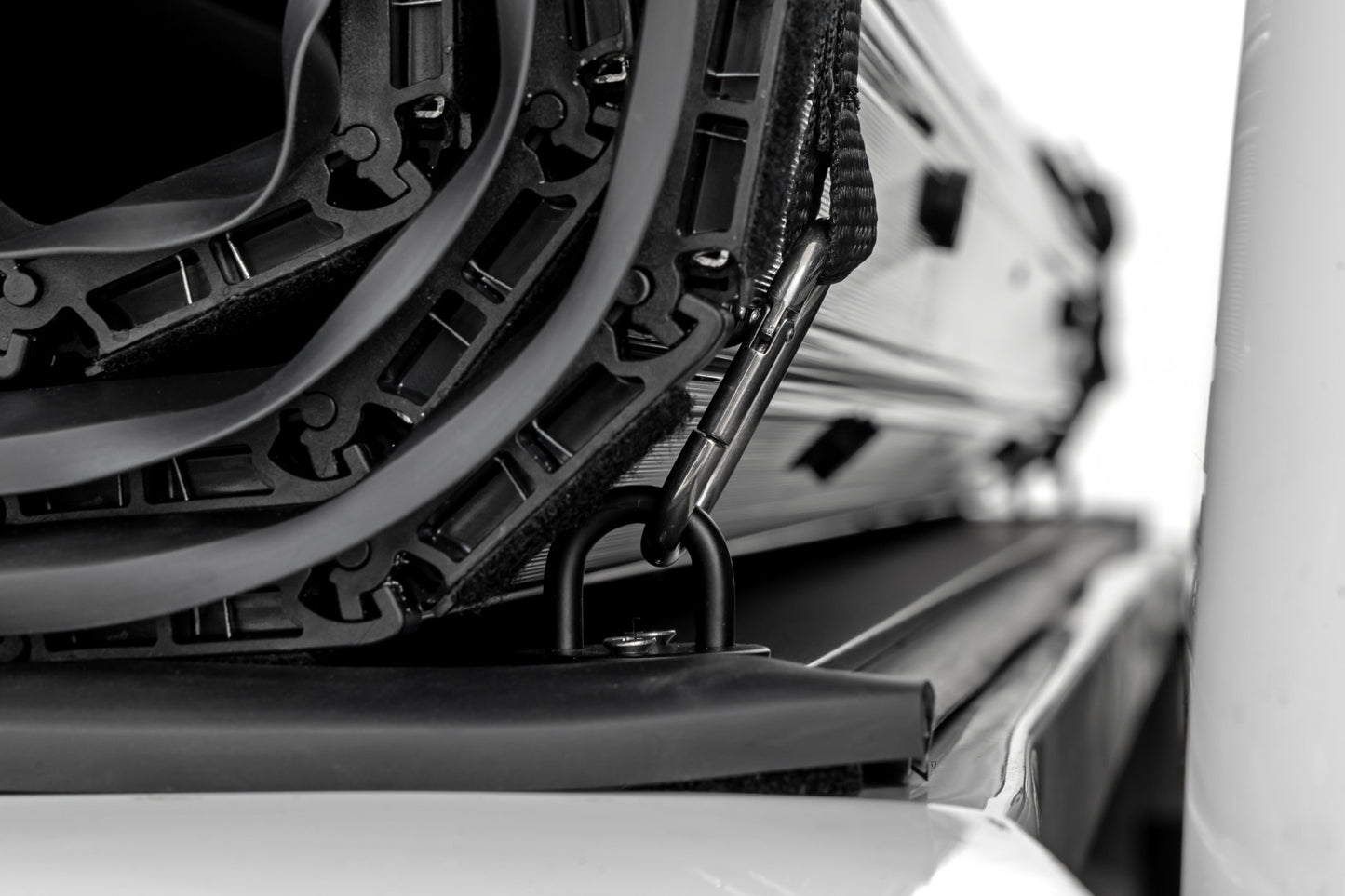 Hard Roll Up Bed Cover | 5'9" Bed | Chevy/GMC Sierra/Silverado 1500 (07-13)