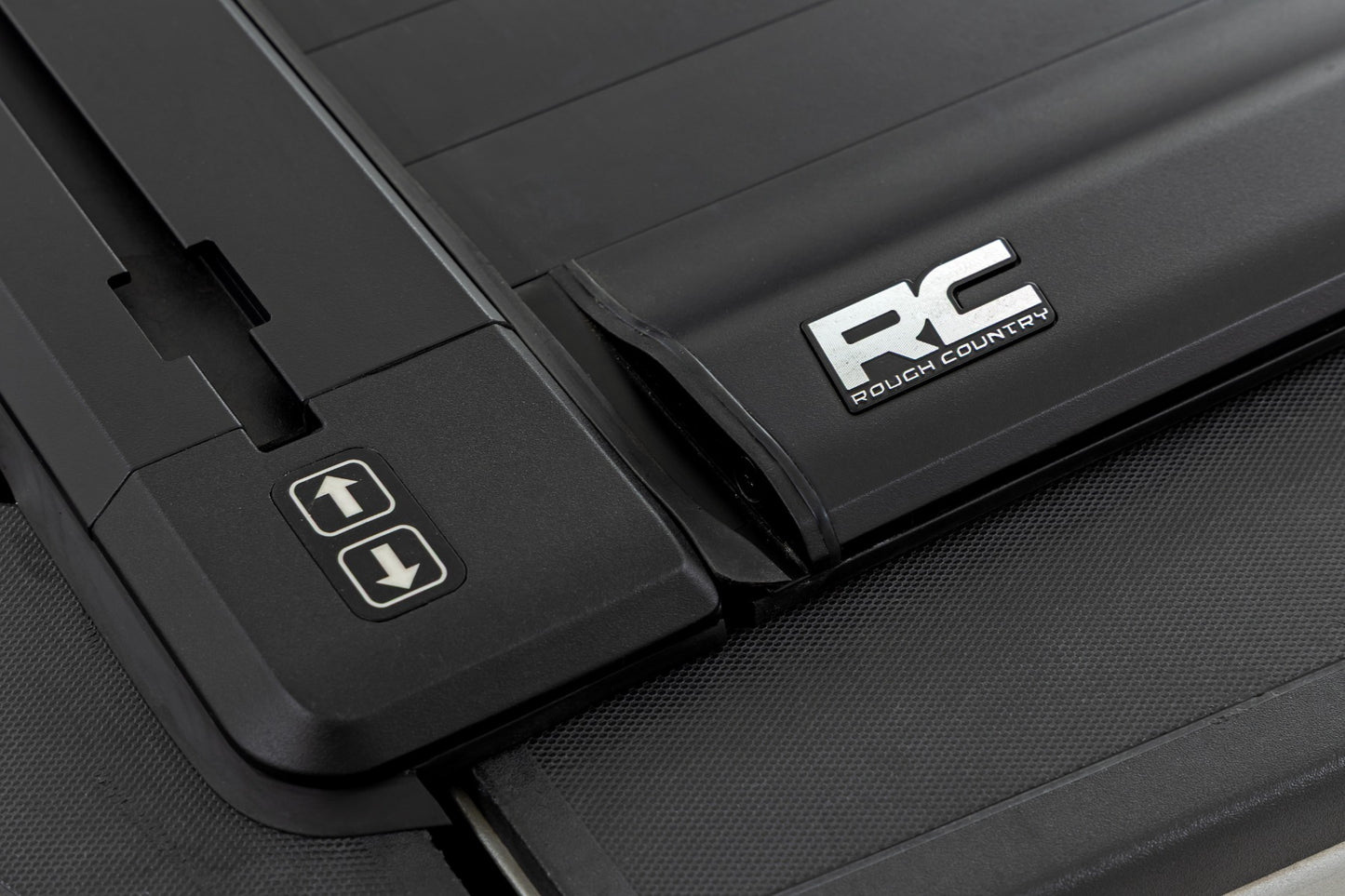 Powered Retractable Bed Cover | 5' Bed | Chevy/GMC Canyon/Colorado (15-26)