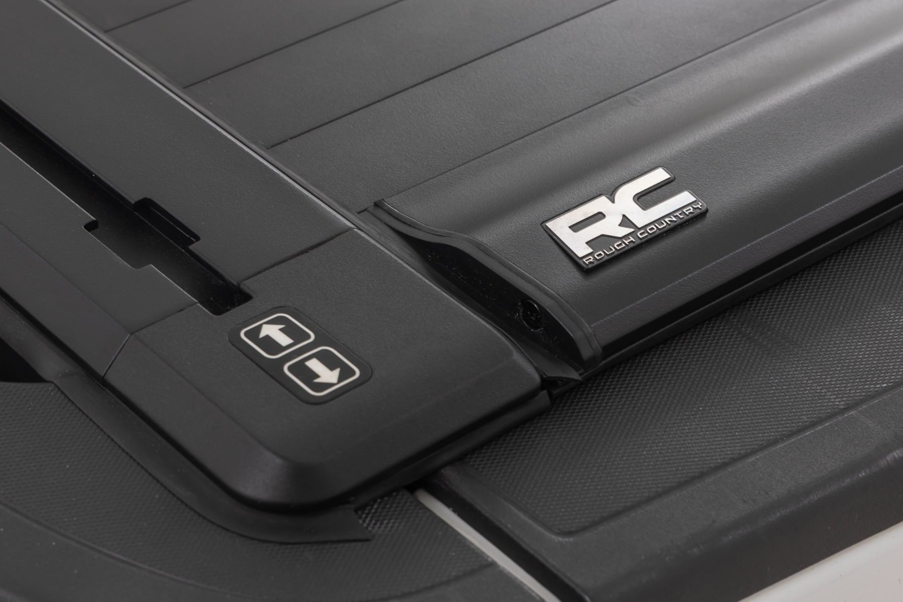 Powered Bed Cover | 6'7" Bed | Chevy/GMC 1500/2500HD/3500HD (14-19 & Classic)
