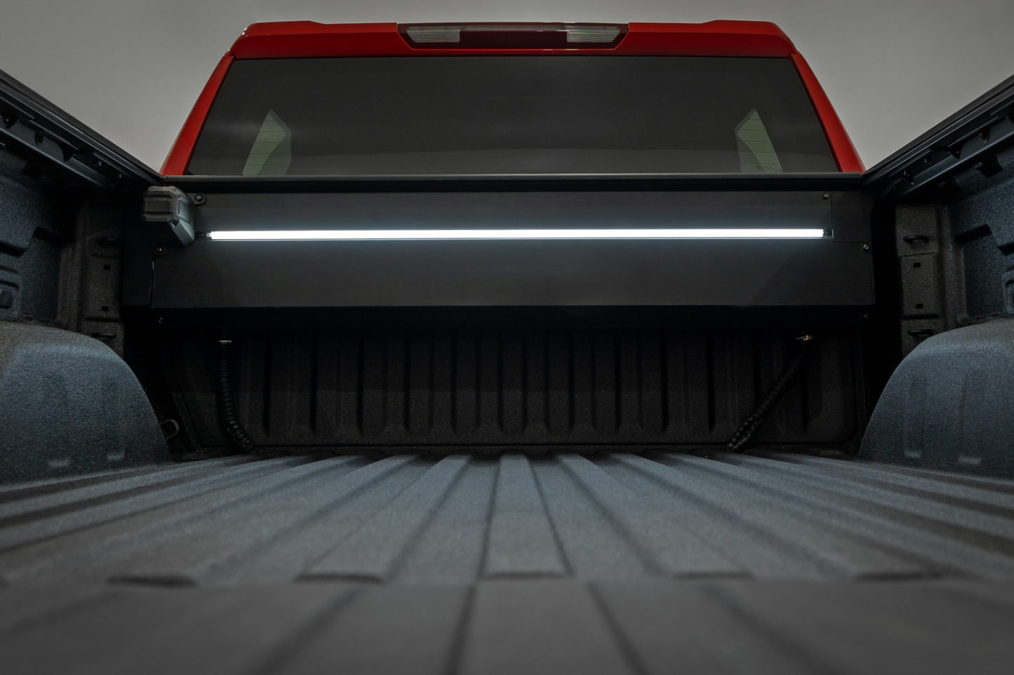 Powered Retractable Bed Cover | 5'10" Bed | Chevy/GMC Sierra 1500 (19-26)/Silverado 1500 (19-26) 