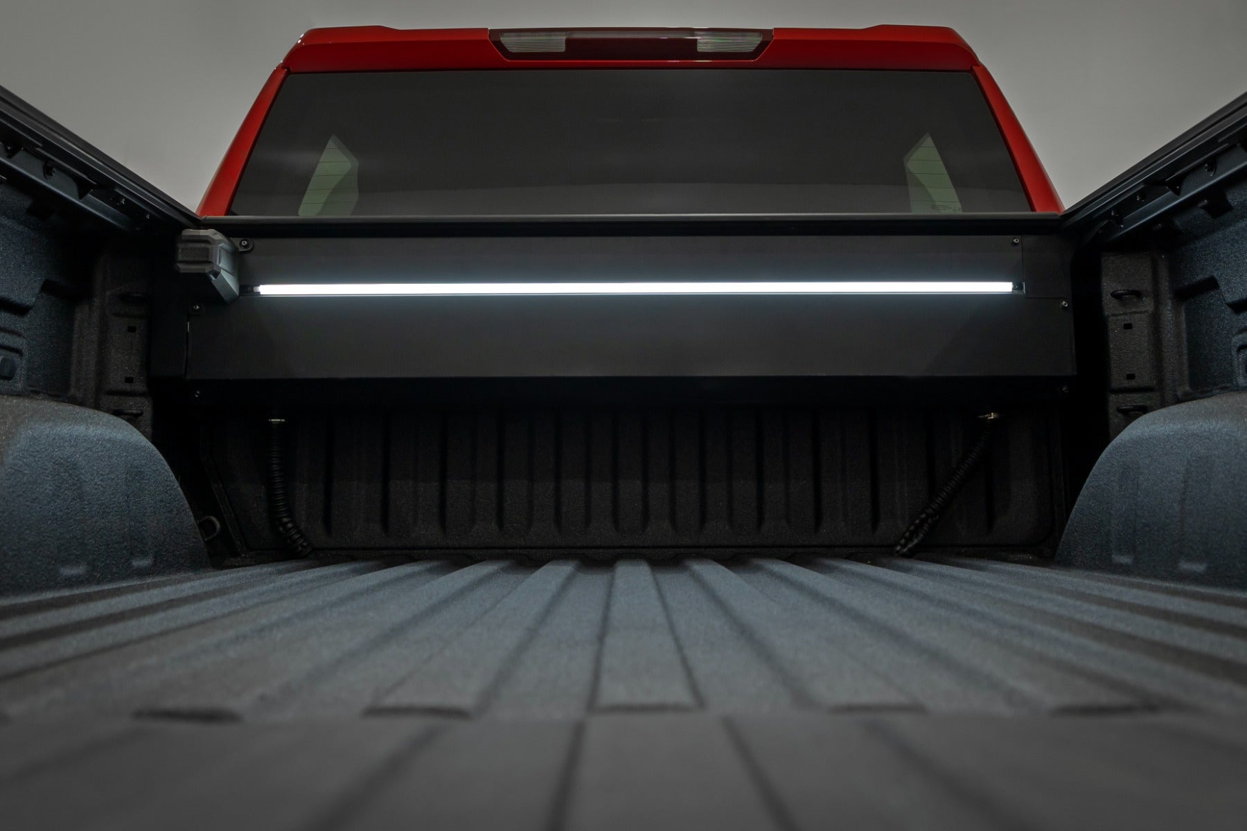 Powered Retractable Bed Cover | 5'10" Bed | Chevy/GMC Sierra 1500 (19-26)/Silverado 1500 (19-26) 