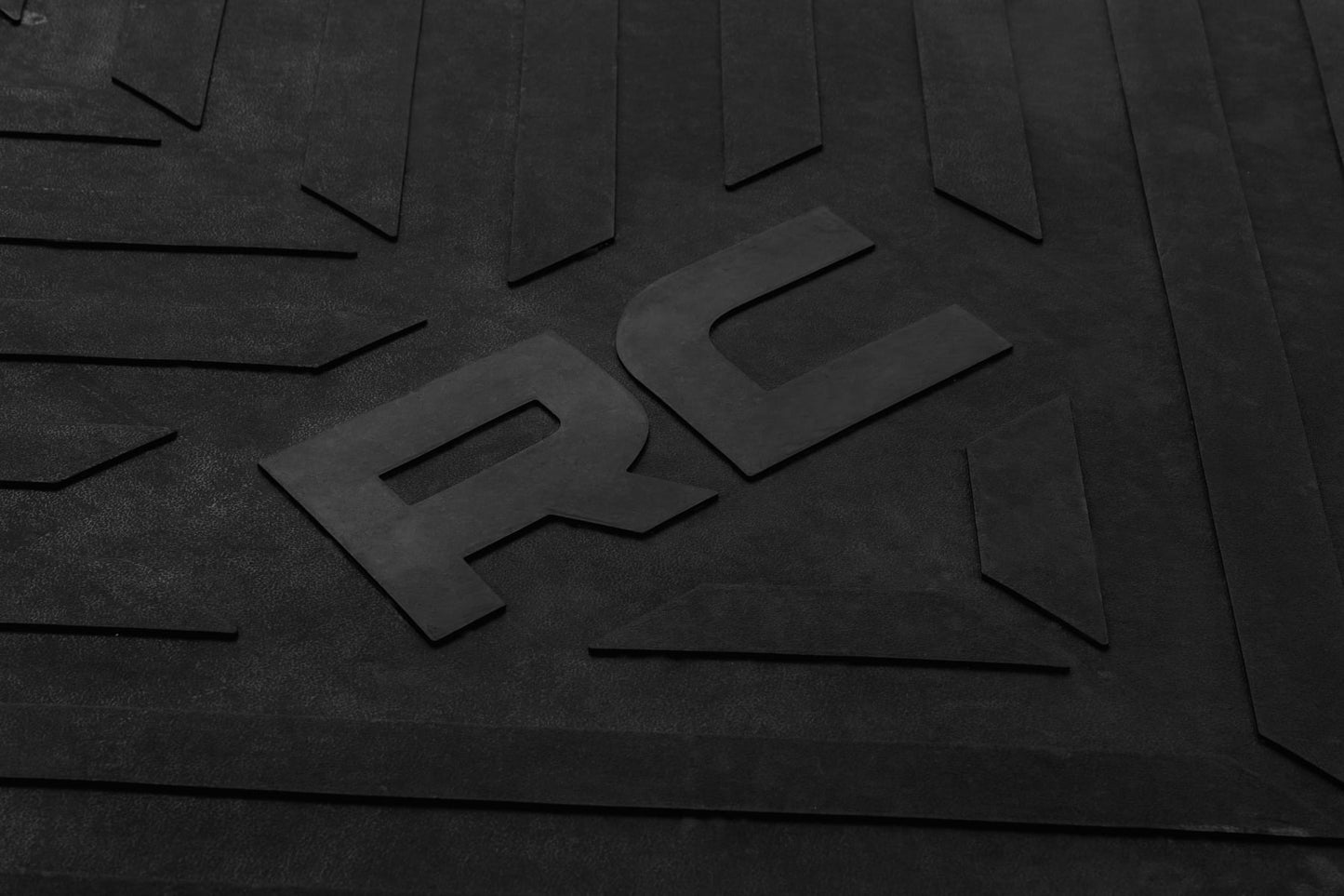 Bed Mat | 6'9" Bed | RC Logo | Chevy/GMC  Silverado/Sierra 2500HD/3500HD (20-26)