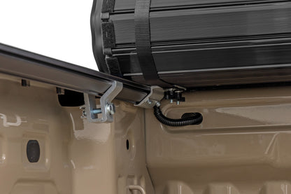 Hard Roll Up Bed Cover | 5' Bed | Chevy/GMC Canyon/Colorado 2WD/4WD (23-26)