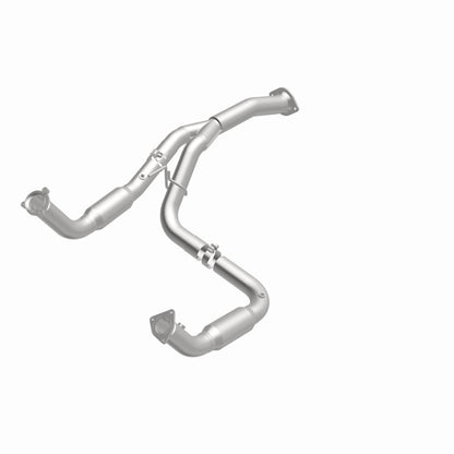 MagnaFlow 11-15 Chevrolet Silverado 2500 HD 6.0L Direct Fit Converter