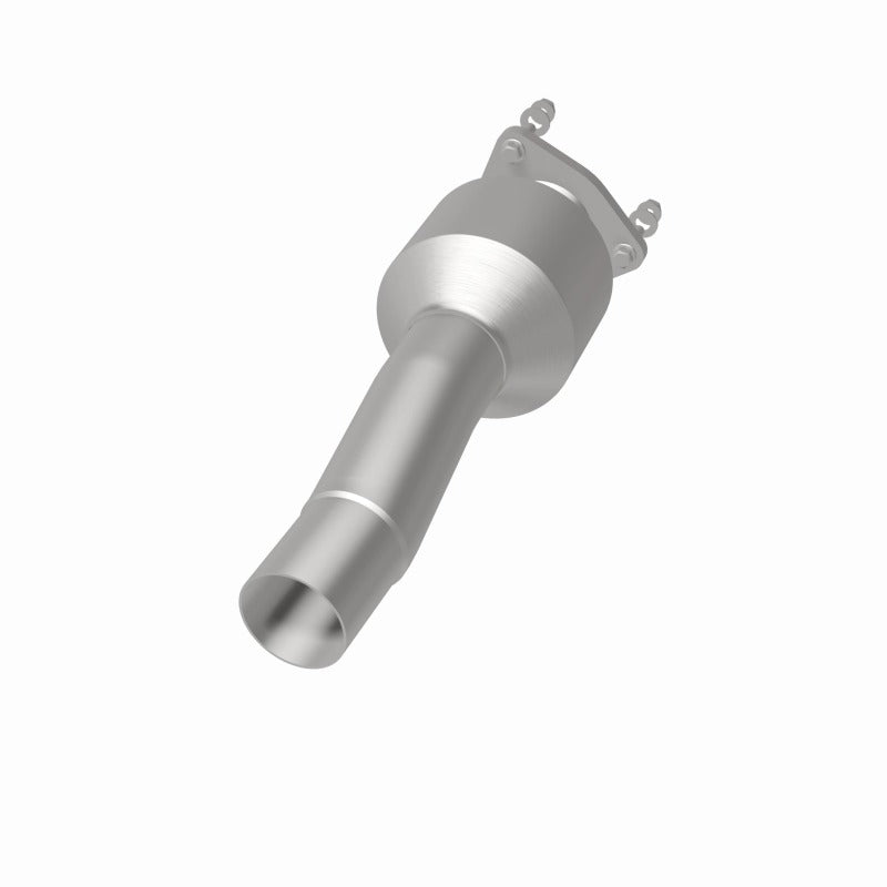 MagnaFlow 15-17 Discovery Sport L4 2 OEM Underbody Direct Fit Converter