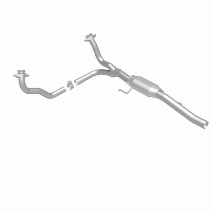 MagnaFlow Direct Fit Catalytic Converter 00-03 Durango 2WD OEM