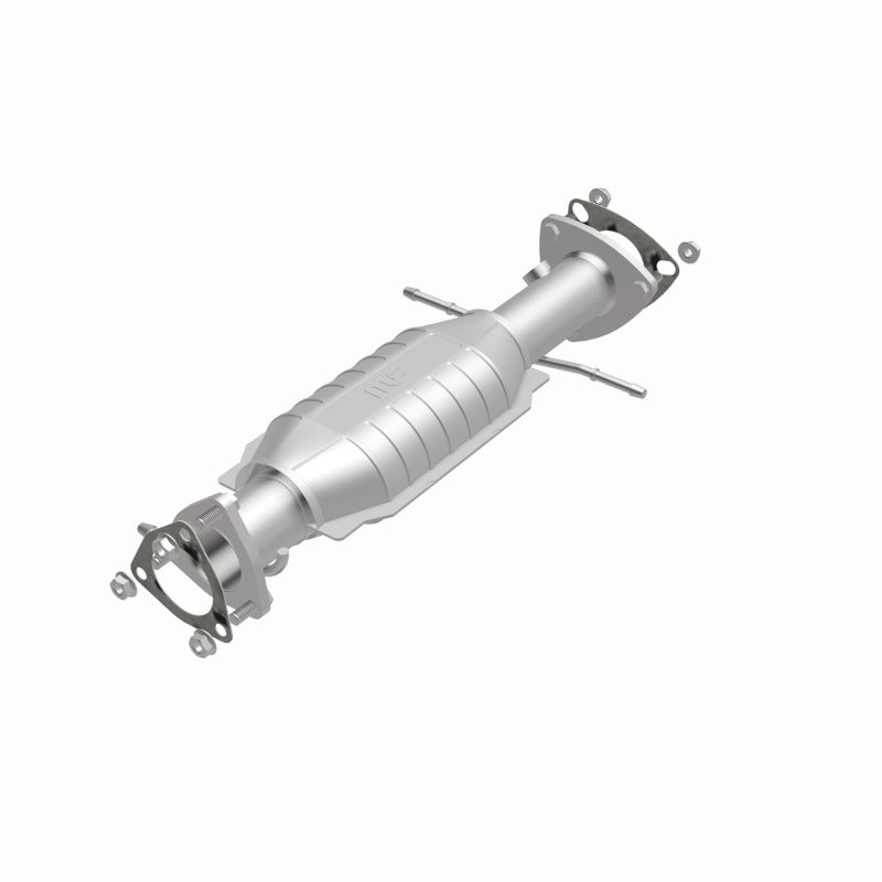 MagnaFlow Direct Fit Catalytic Converter 96-99 S10/Sanoma 4WD 4.3L