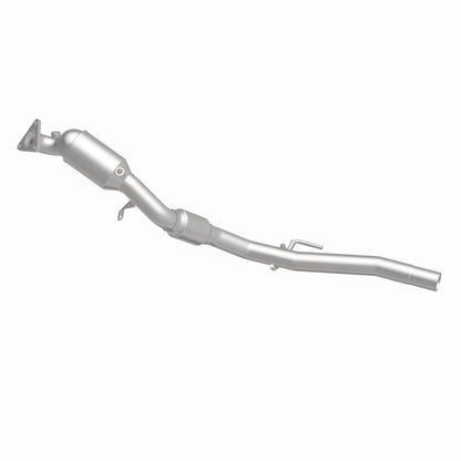 MagnaFlow Direct Fit Catalytic Converter 11-15 Volkswagen Touareg V6 3.6 OEM Underbody