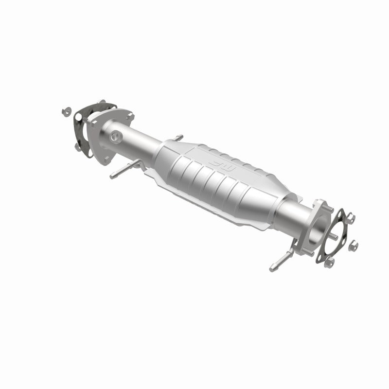 MagnaFlow Direct Fit Catalytic Converter 96-99 S10/Sanoma 4WD 4.3L