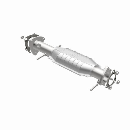 MagnaFlow Direct Fit Catalytic Converter 96-99 S10/Sanoma 4WD 4.3L