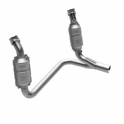 MagnaFlow Direct Fit Catalytic Converter 04 Dodge Durango 3.7L/4.7L