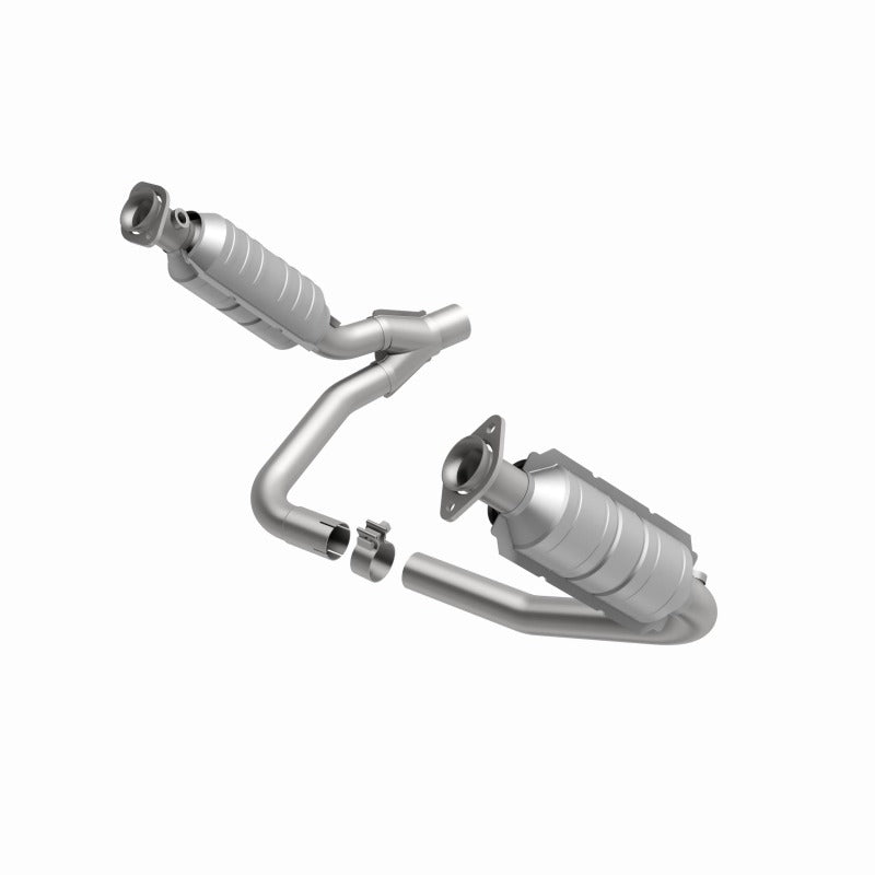 MagnaFlow Direct Fit Catalytic Conv 05-06 Dodge Dakota/2006 Mitsubishi Raider 3.7L Y-Pipe Assembly