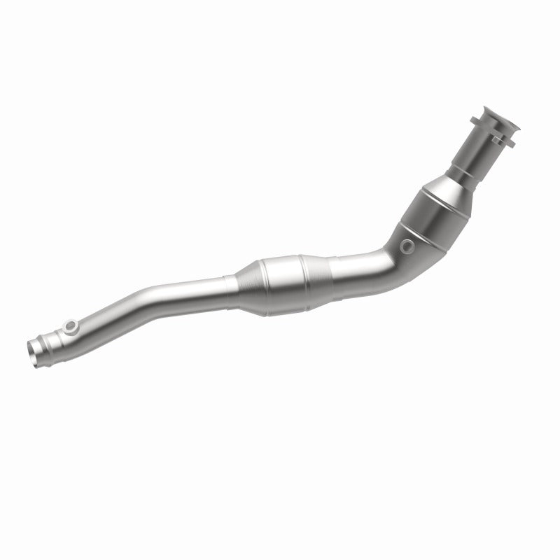 MagnaFlow Direct Fit Catalytic Converter 2014-2016 Land Rover LR4 V6 3 OEM Underbody