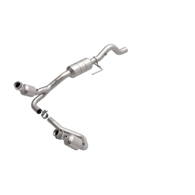 MagnaFlow Direct Fit Catalytic Converter 00-03 Durango 4WD 5.9L