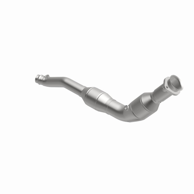 MagnaFlow Direct Fit Catalytic Converter 2014-2016 Land Rover LR4 V6 3 OEM Underbody