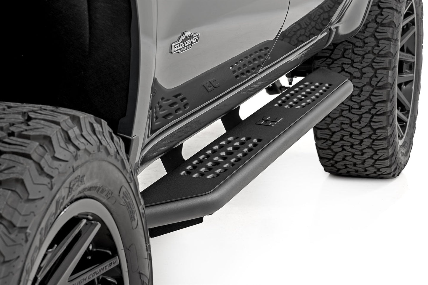 OV2 Running Boards | Side Step Bars | Crew Cab | Chevy/GMC 1500/2500HD (19-26)