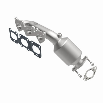 MagnaFlow Direct Fit Catalytic Converter 11-14 Hyundai Genesis V6-3.8L
