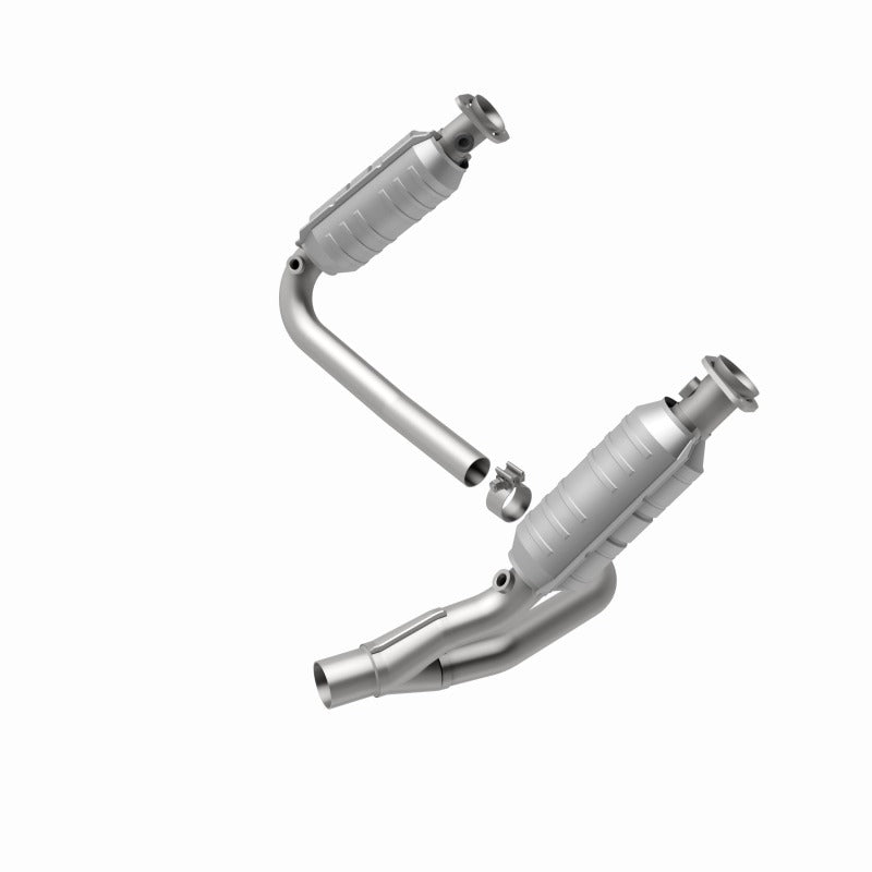MagnaFlow Direct Fit Catalytic Conv 05-06 Dodge Dakota/2006 Mitsubishi Raider 3.7L Y-Pipe Assembly