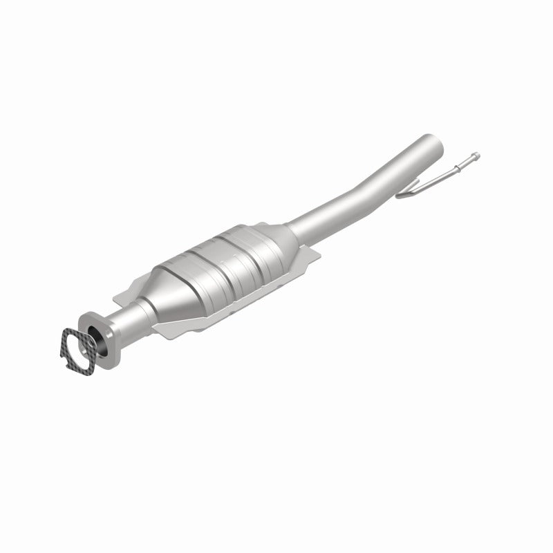 MagnaFlow Direct Fit Catalytic Converter 01-04 Ford Escape 3.0L Rear / 01-04 Mazda Tribute 3.0L Rear