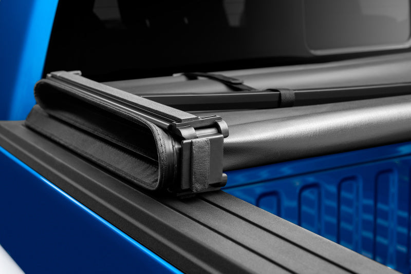 Lund 05-17 Nissan Frontier (5ft. Bed w/o Utility Track) Genesis Tri-Fold Tonneau Cover - Black