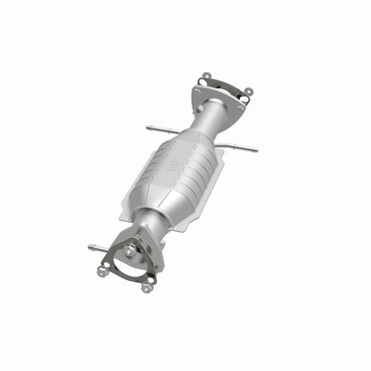 MagnaFlow Direct Fit Catalytic Converter 96-99 S10/Sanoma 4WD 4.3L