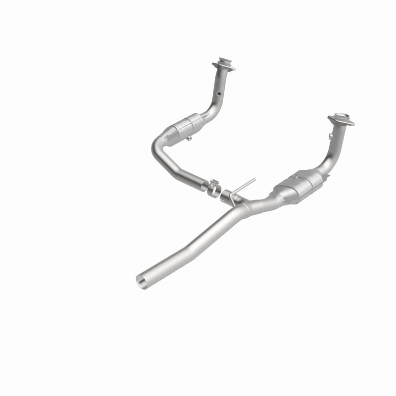 MagnaFlow Direct Fit Catalytic Converter 07-11 Dodge Nitro 4.0L
