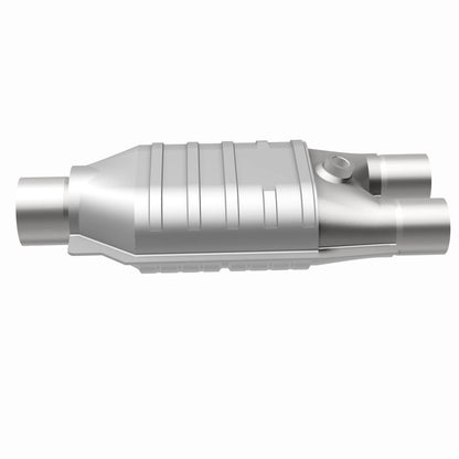 MagnaFlow Universal Catalytic Converter 2/3 D/S Single O2 Boss