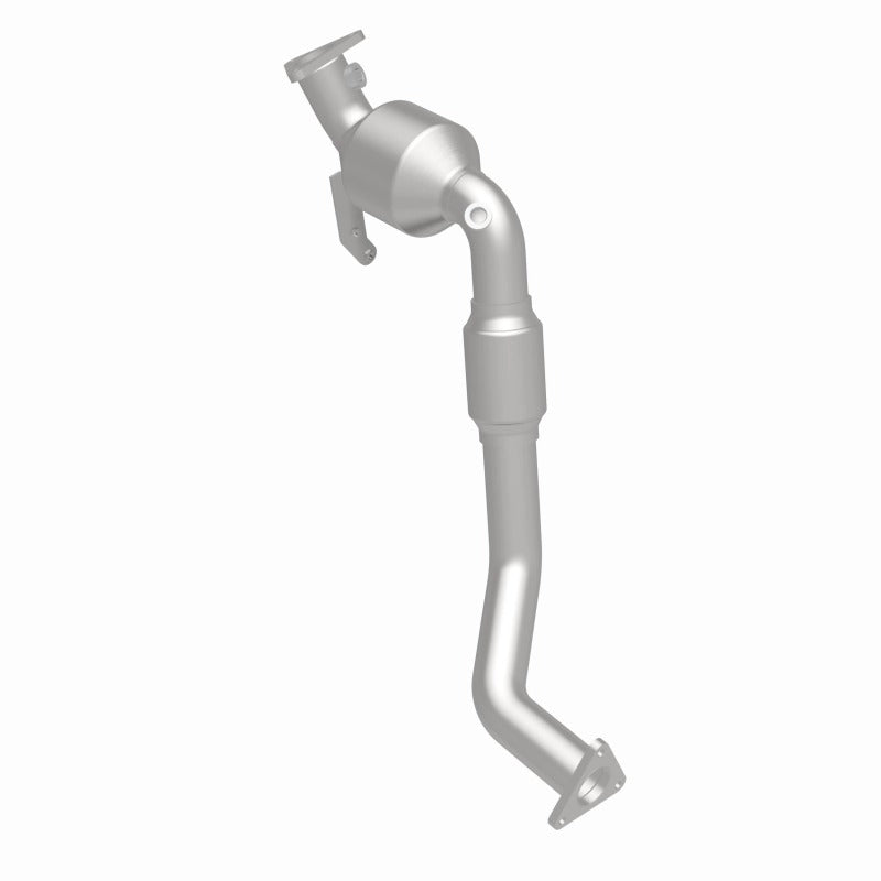 MagnaFlow Direct Fit Catalytic Converter 07 VW Touareg 3.6L Rear close