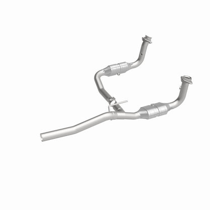 MagnaFlow Direct Fit Catalytic Converter 07-11 Dodge Nitro 4.0L