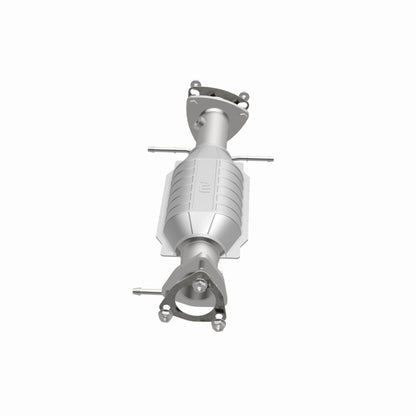 MagnaFlow Direct Fit Catalytic Converter 96-99 S10/Sanoma 4WD 4.3L