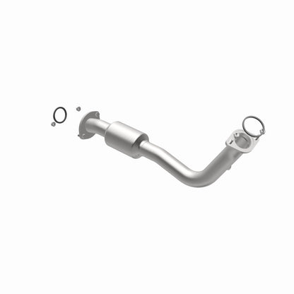 MagnaFlow Direct Fit Catalytic Converter 13-15 RAV4 2.5 Underbody